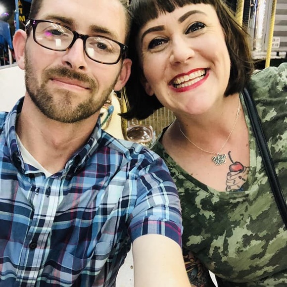 Meet your Posher, Bitsy - Picture 6 of 7